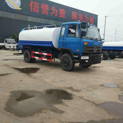 洒水车与吸粪车 多利卡、解放及凯马车型的性能与应用